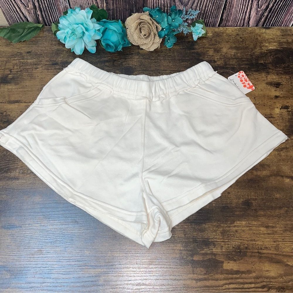 Free People The Way You Move Women's Cotton Raw Trim Shorts Cream